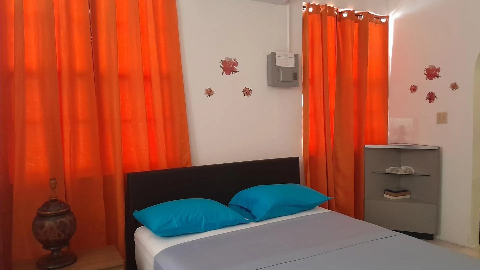 Abigail Diamond 1 Bedroom Near Nanny Cay Marina Tortola Island Apartment